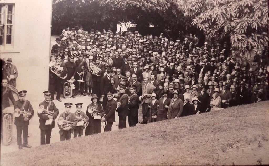 Baptist Church and Launceston Town Band at Madford in 1928.