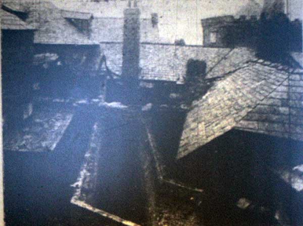 Rooftop view of the Constitutional Club after the 1913 fire.