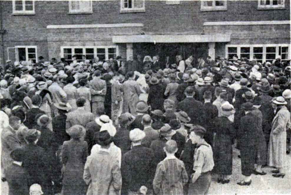 The grand opening of Launceston's Longlands Hospital by Dr. Gibson on August 20th 1938.