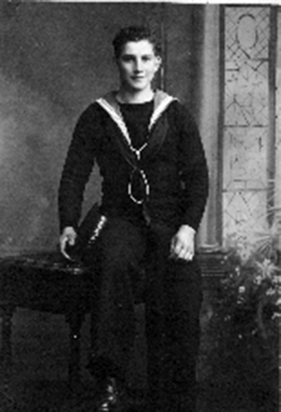 jack-earle-in-his-navy-uniform
