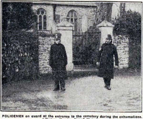 policemen-guarding-lewannick-church-9th-december-1930