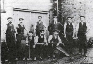 The staff of T. W. Bate from around 1902.