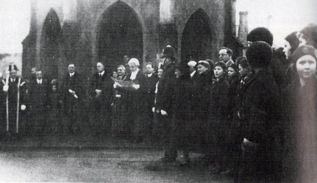 Town Clerk Stuart Peter reads the proclamation of King Edward VIII at Newport January 23rd, 1935