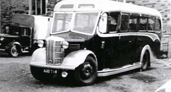 Truscotts Austin KOD719 parked up in the old sheep market car park