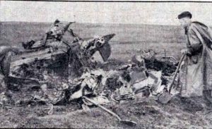 wrekage-of-halifax-bomber-that-crashed-on-bodmin-moor-near-bolventor-in-1945