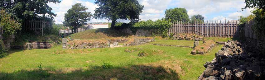 launceston-priory-ruins-panorama-2015
