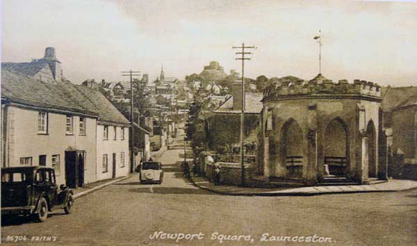 newport-square-in-the-1930s