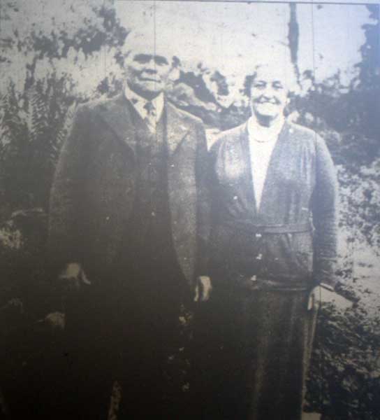 James and Rose Treleaven on their Golden Wedding Anniversary in 1937. 