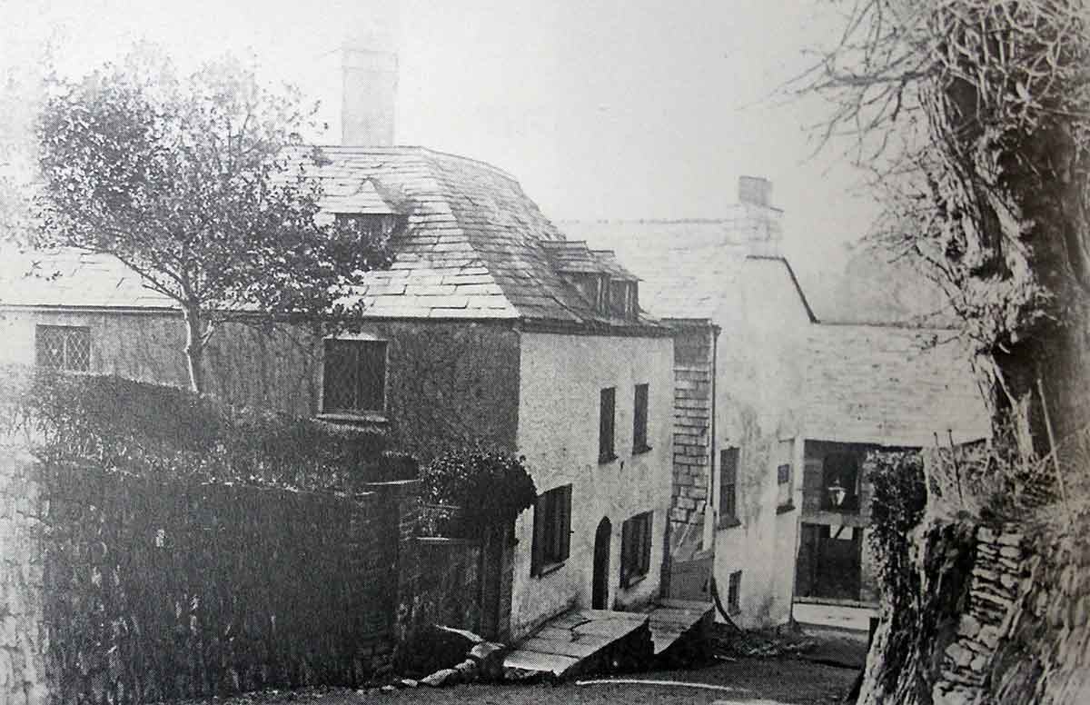 moffats-tenement-at-the-bottom-of-windmill-hill-launceston-1905