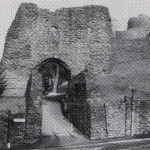 Castle western entance in 1982. Castle western entance in 1982.