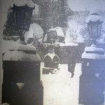 Guildhall Square after a snawfall in 1973. Mr. E. O. Moss is walking past the Hender Memorial. Photo by Mabel Maddever.