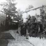 Milltown Road, Yeolmbridge. The building just to the right was once the Blacksmith Arms.