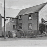 Two Cottges in Fore Street, Lifton in 1948.
