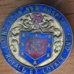 Launceston Hospital Fund Badge from around 1935. Photo courtesy of Keith Yole.