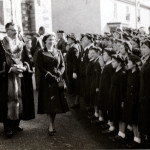 The Queen greets school children The Queen greets school children