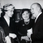 Cecil Robins chats to delegates. Cecil Robins chats to delegates.